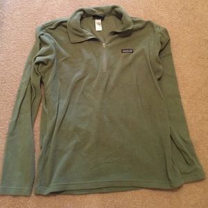 Hardly worn!!! Men's Patagonia Pullover