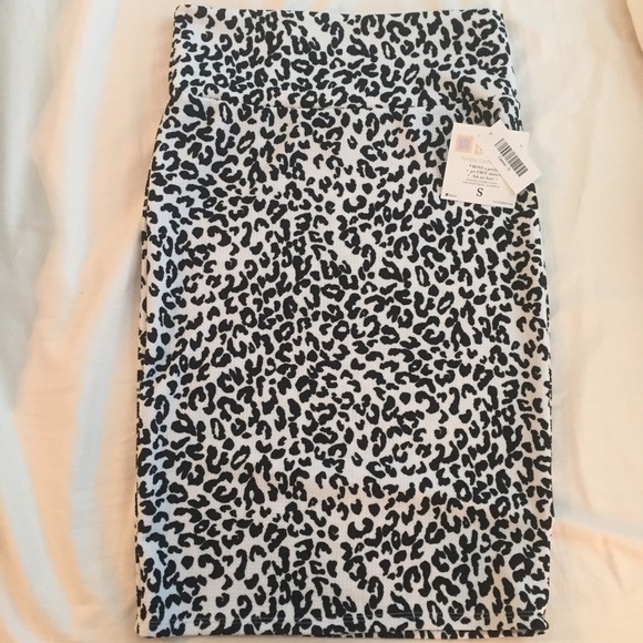 NWT leopard LuLaRoe skirt, Cassie style in Small