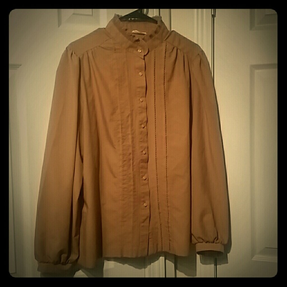 Button-down blouse