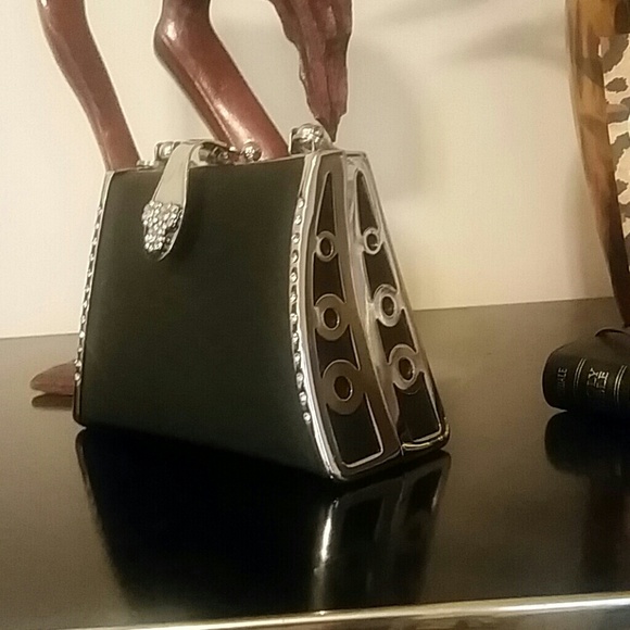 Pretty Little Black Purse - Picture 2 of 4