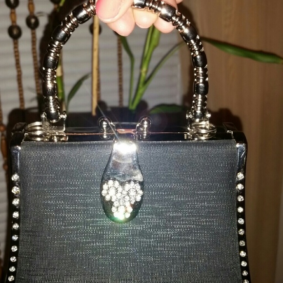 Pretty Little Black Purse - Picture 4 of 4