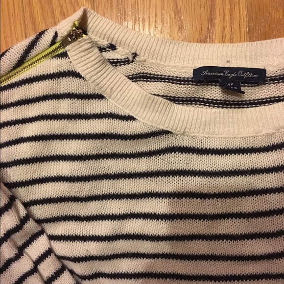 Sweater - Picture 2 of 2