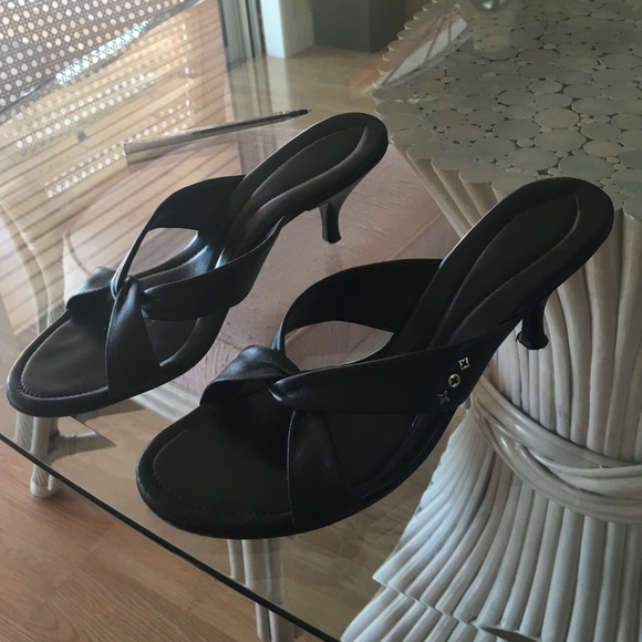 Louis Vuitton Small hills