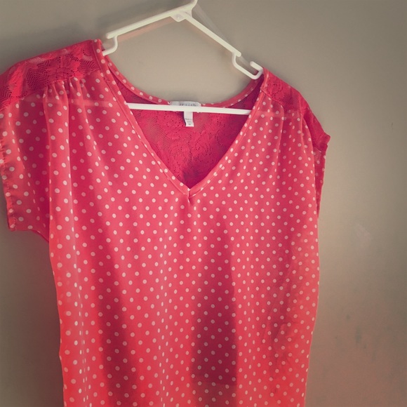 Front tie polka dot top - Picture 1 of 2