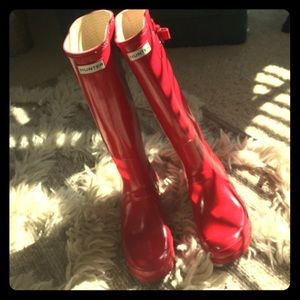Red Hunter rain boots. Size 42 EU