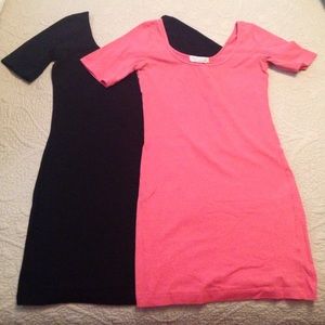 2 Forever 21 essentials size small