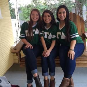 Meet your Posher, Hana