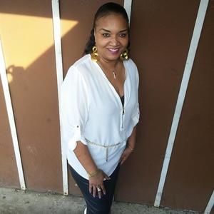 Meet your Posher, Angie