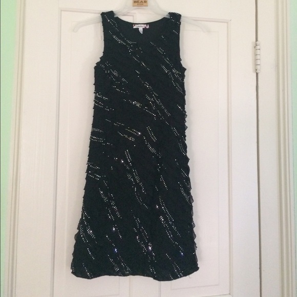 Dresses & Skirts - Dress