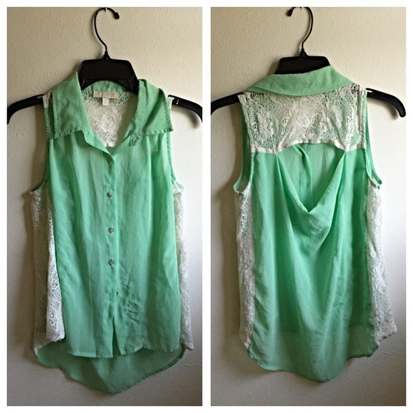 Mint Gianni Bini chiffon tank, SZ small