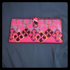 Vera Bradley slim travel wallet