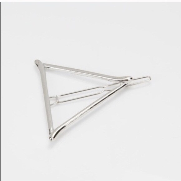 💥 RESTOCKED💥Triangle Hair Clip - Picture 2 of 3