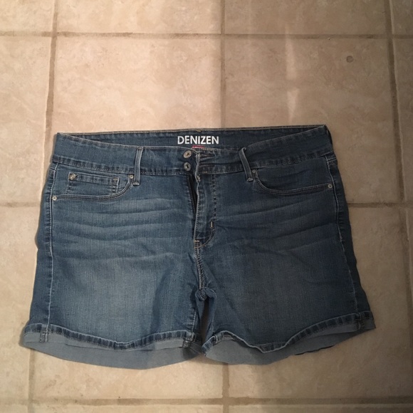 Light wash jean shorts