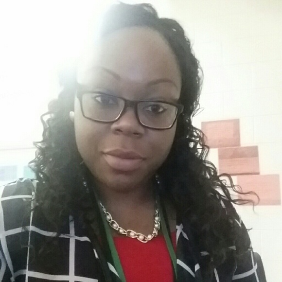 Meet your Posher, Janelle