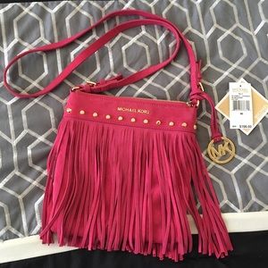 ✂️TODAY ONLY!✂️NWT Michael Kors cross body