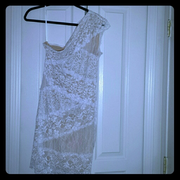 Bebe Dress - Picture 1 of 1
