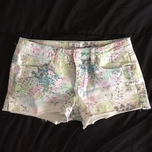 Colorful short shorts