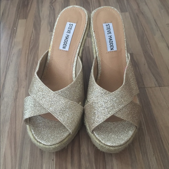 Steve Madden wedges