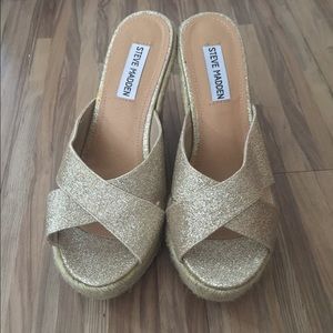 Steve Madden wedges