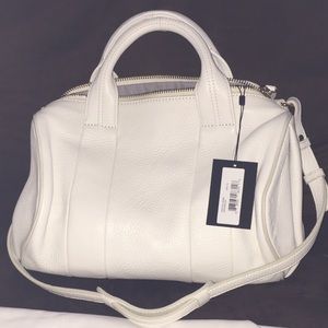 Trade for 🌸BEBE🌸