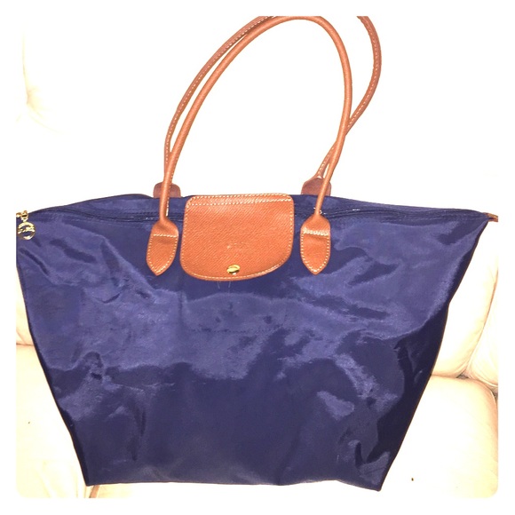 Longchamp Le Pliage Shoulder Tote