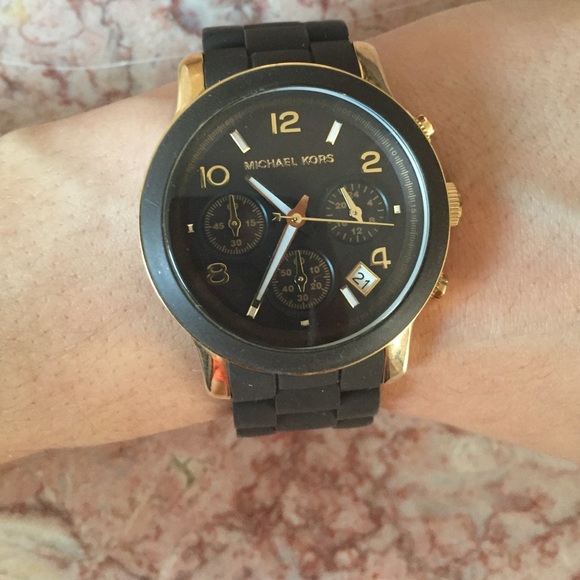 MICHAEL KORS WATCH - Picture 2 of 3