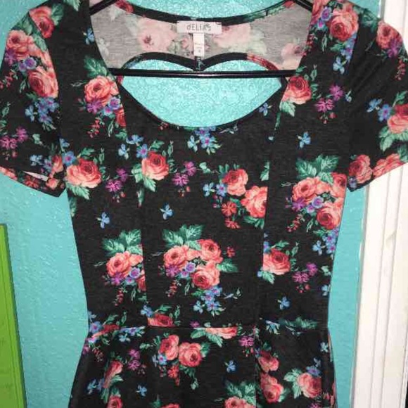 Heart detailed shirt.