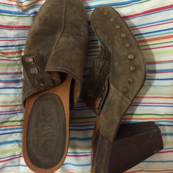 👡 used only once perfect condition very comfy .
