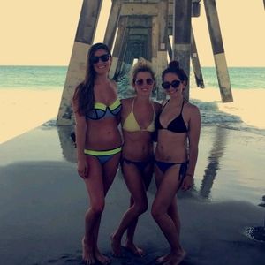 Meet your Posher, Julia