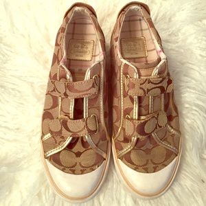 Authentic Coach Tennis Shoes Size 7 1/2