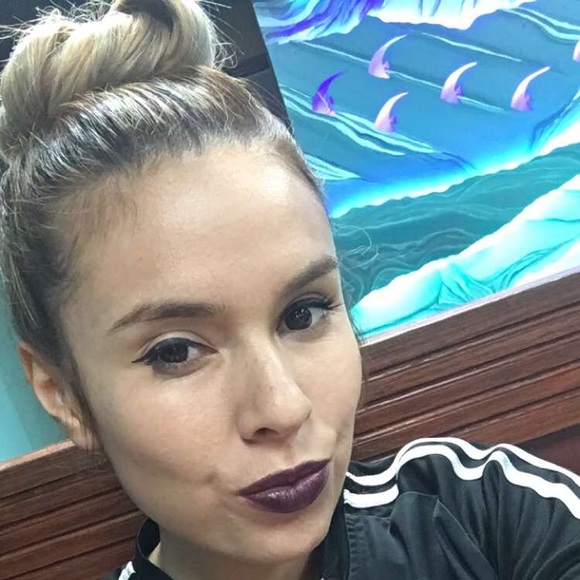 Meet your Posher, Monica