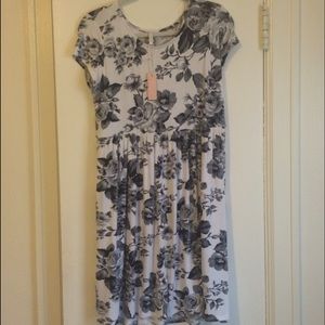 Pink Blush White and Black Maternity/Nursing dress