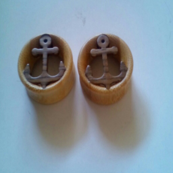 1 inch Plugs