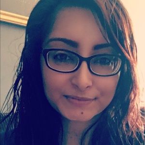 Meet your Posher, Corina