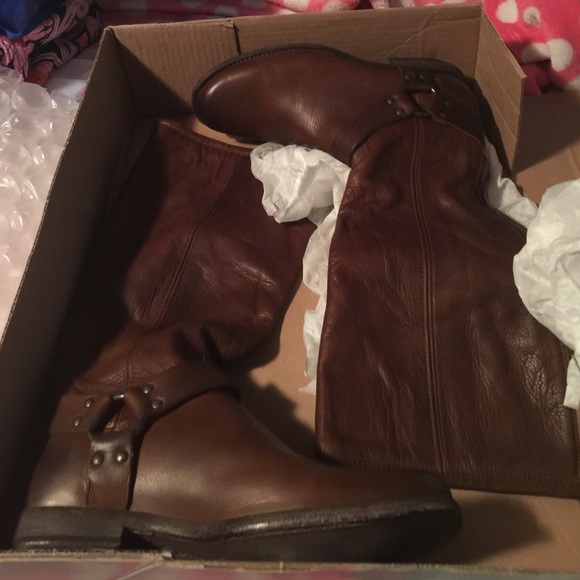 Frye Cognac phillip harness tall