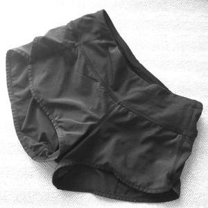 Lulu Lemon speed short