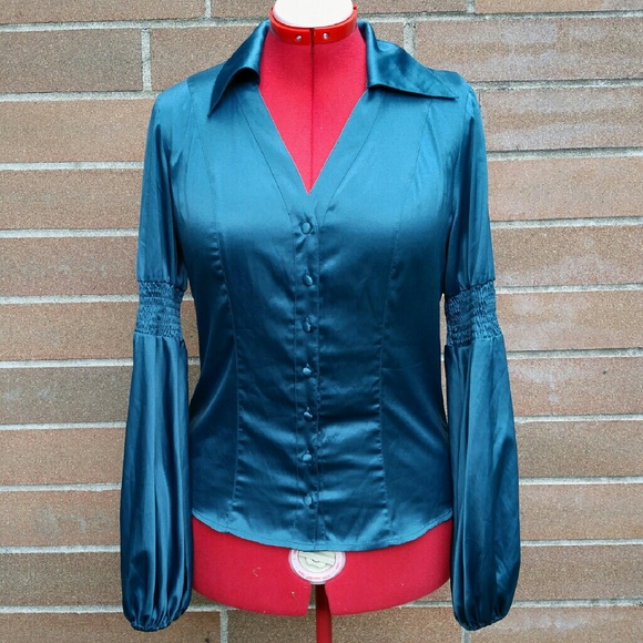 Bijou Bijou size medium turquoise button down