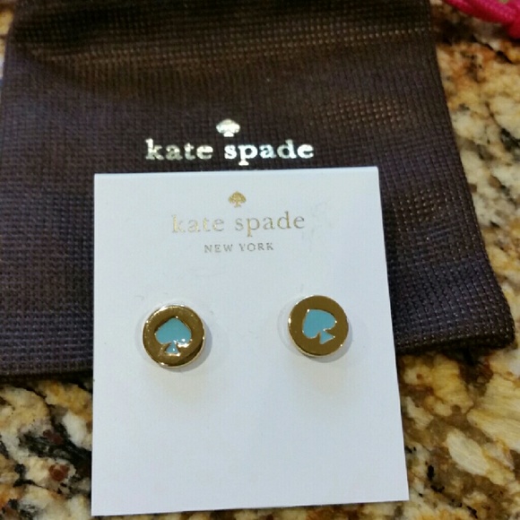 Stud earrings - Picture 3 of 3