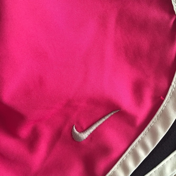 [SOLD] Pink & Black Nike Dri-Fit Shorts - S - Picture 4 of 4