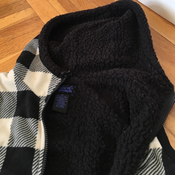 Vest - Picture 2 of 2