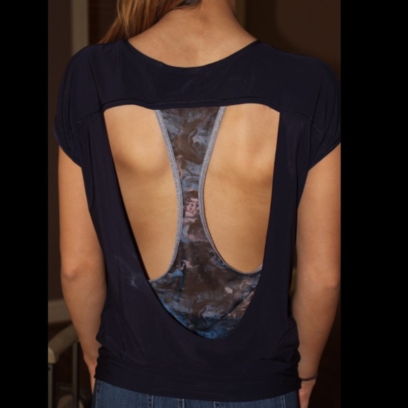 Lulu lemon workout top