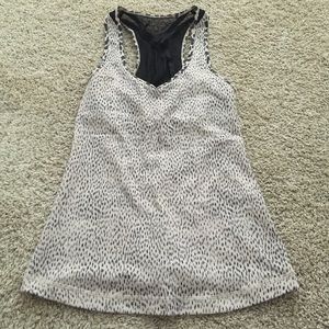 Lululemon tank top size 4