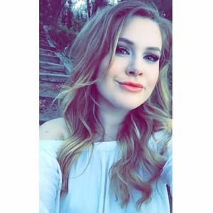 Meet your Posher, Camille