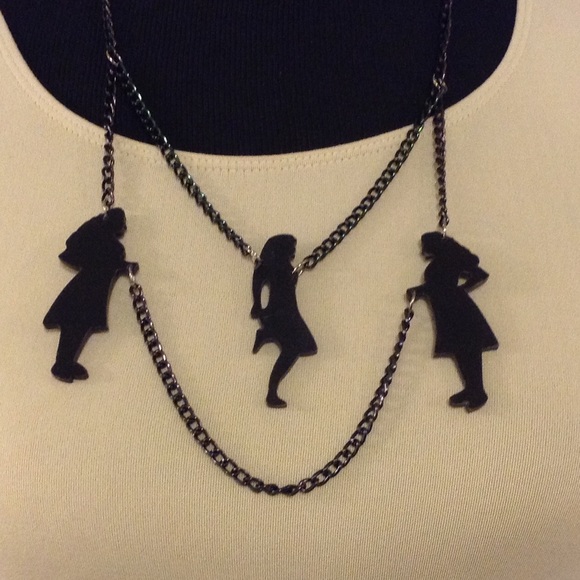 Jewelry - ✨✨✨JUMP-ROPE-GIRLS NECKLACE✨✨✨