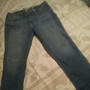 Levi's Denizen crop jeans