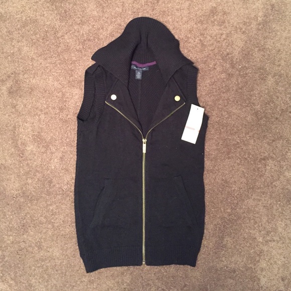 Tommy Hilfiger vest - Picture 1 of 4