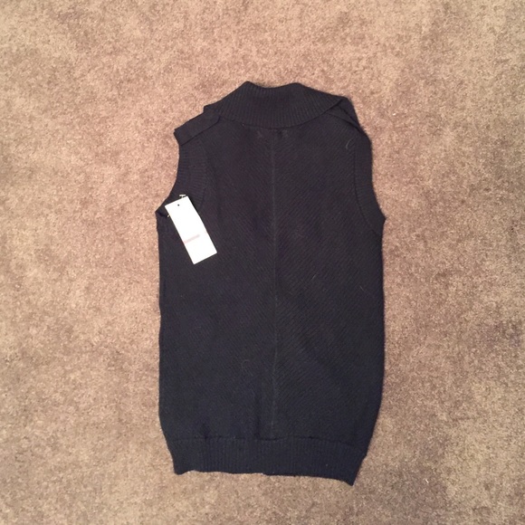 Tommy Hilfiger vest - Picture 4 of 4