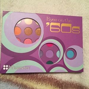 Eyes on the '60s BH cosmetics palette