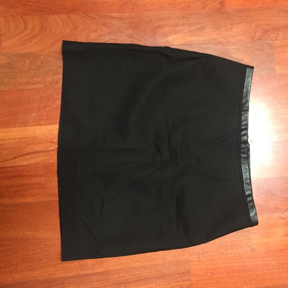 H&M mini skirt