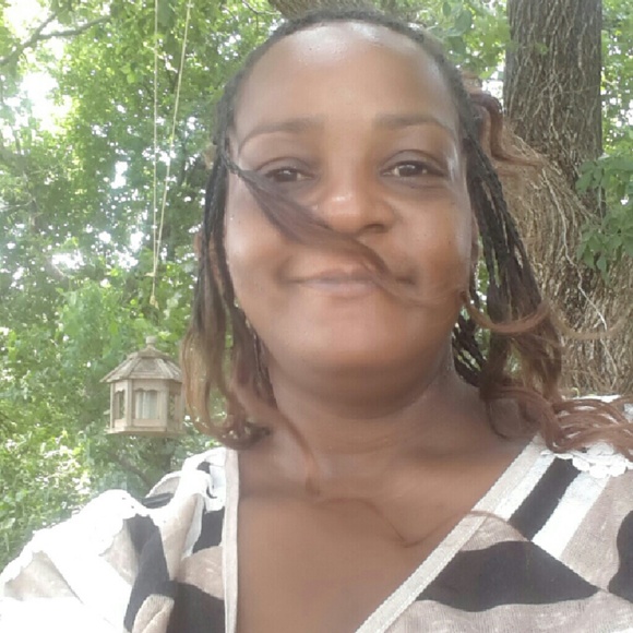 Meet your Posher, Tonya